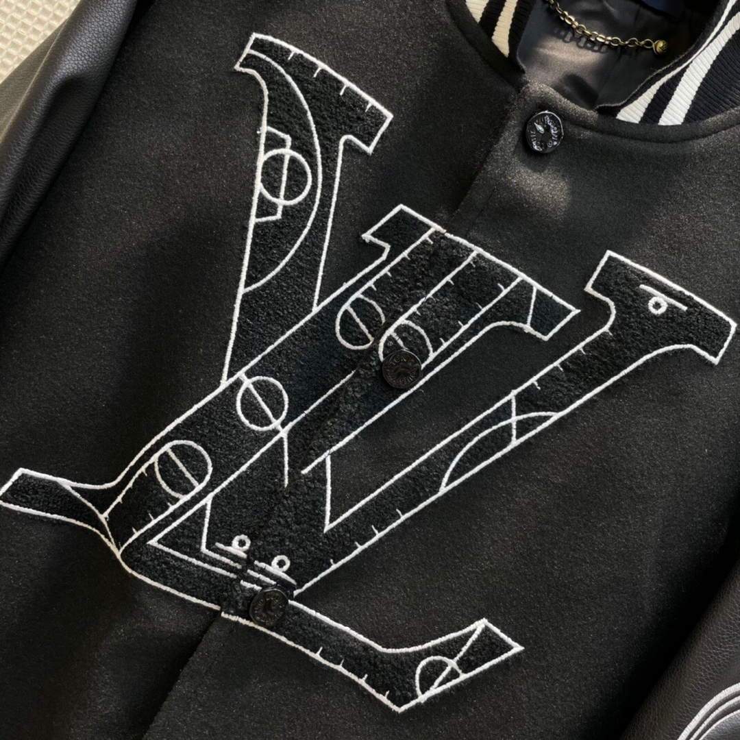 LV Women's Clothing Designer Louis Vuitton Alphabet Baseball Jacket 88011