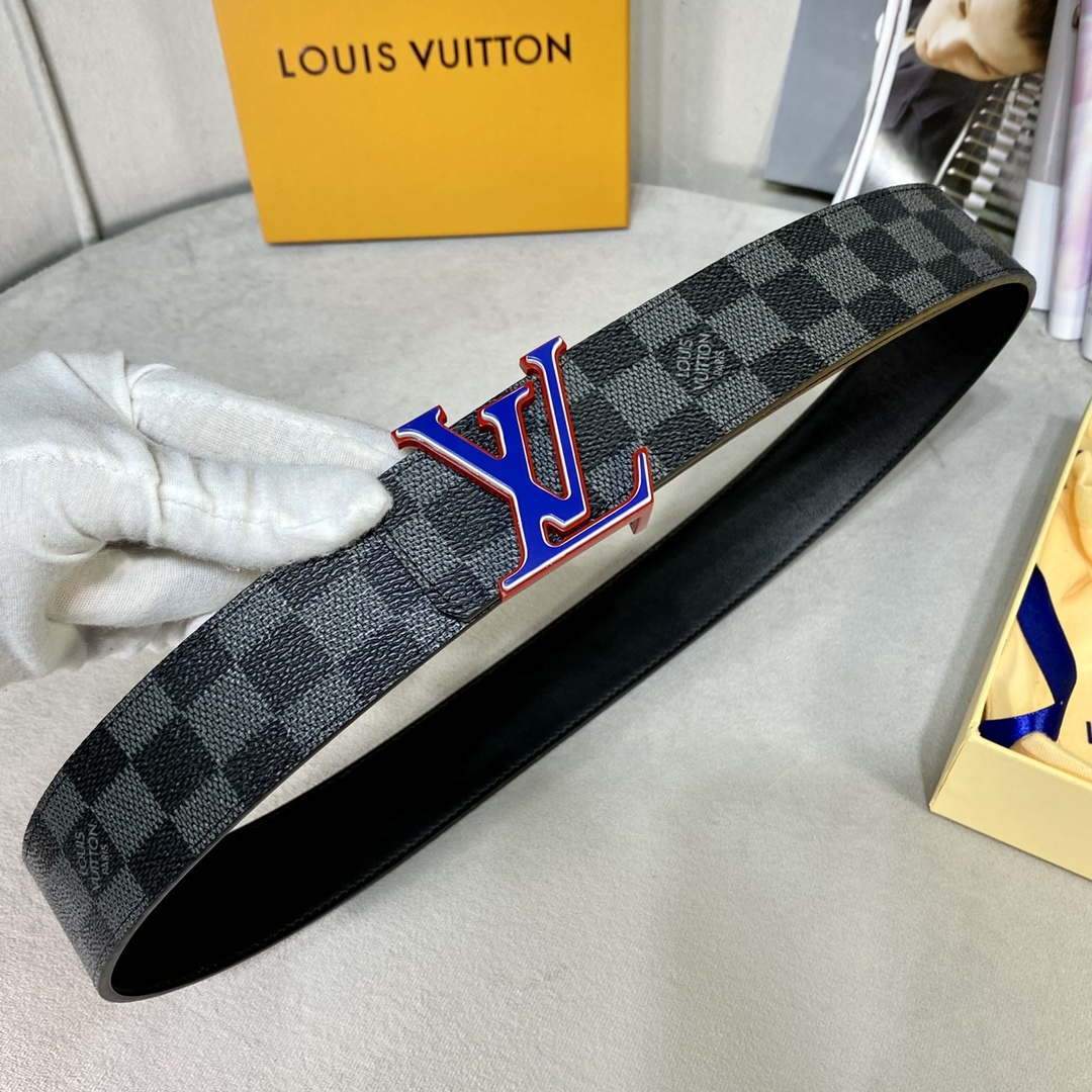 LV Women's Men's Belts Collection Louis Vuitton Initials 40MM Belt 19088