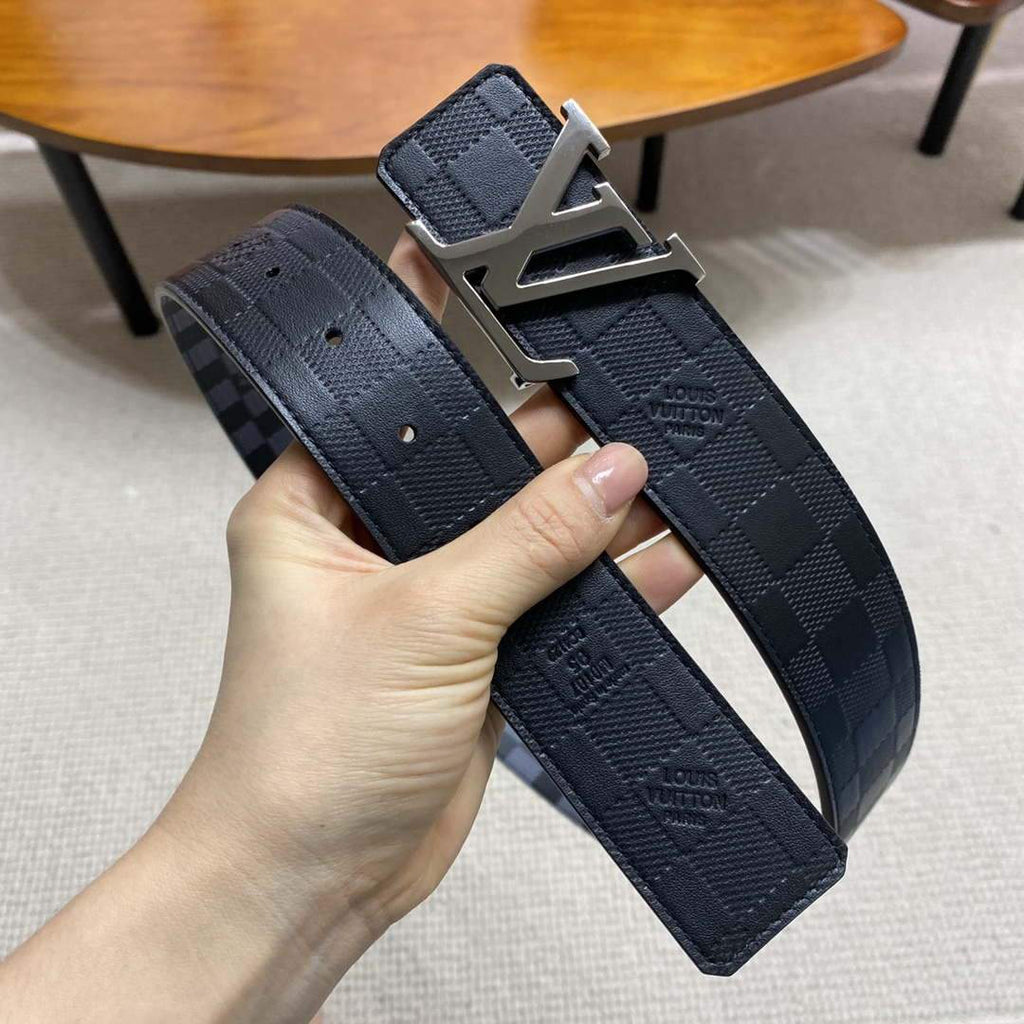 LV Women's Men's Belts Collection Louis Vuitton Initials 40MM Belt 19089
