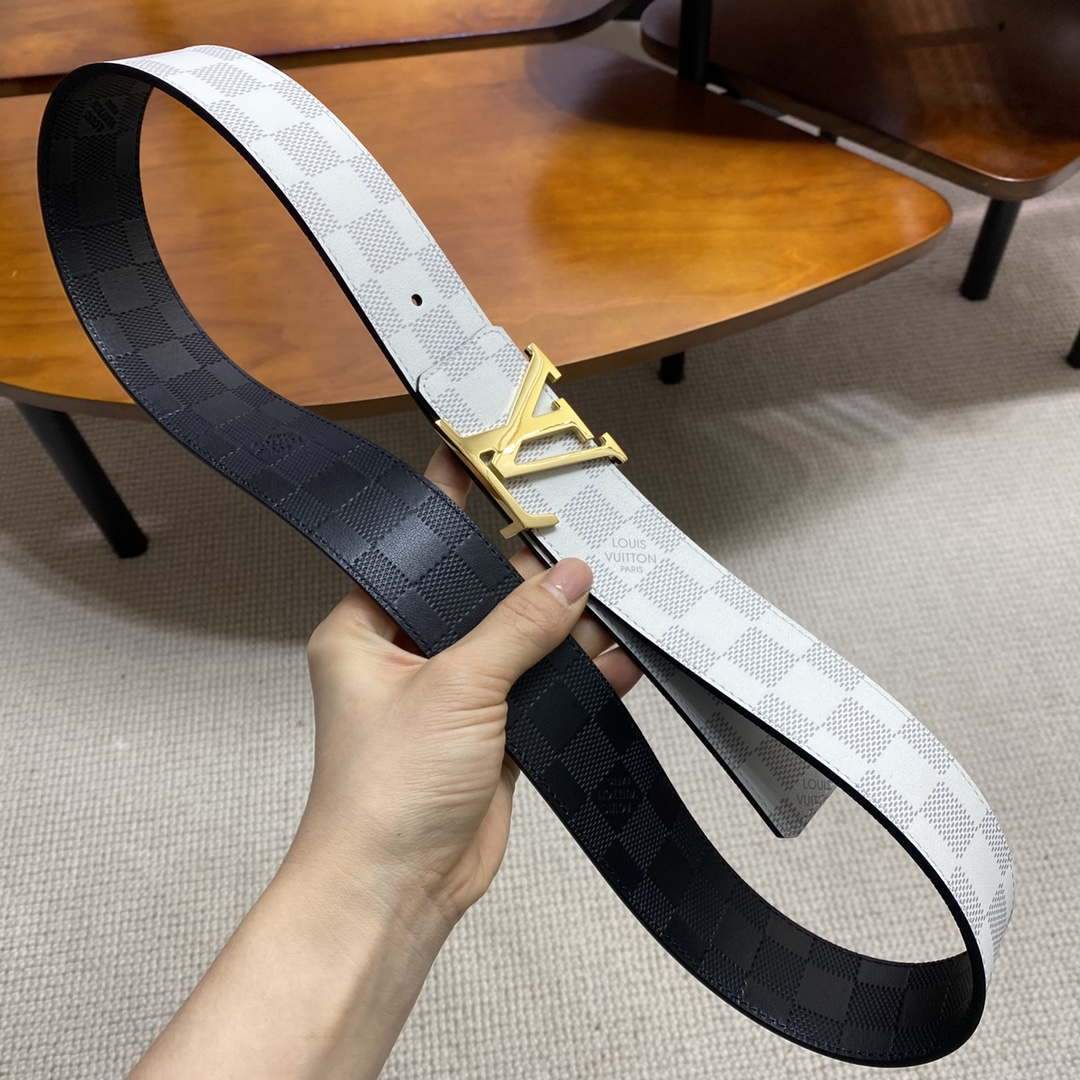 LV Women's Men's Belts Collection Louis Vuitton Initials 40MM Belt 19089