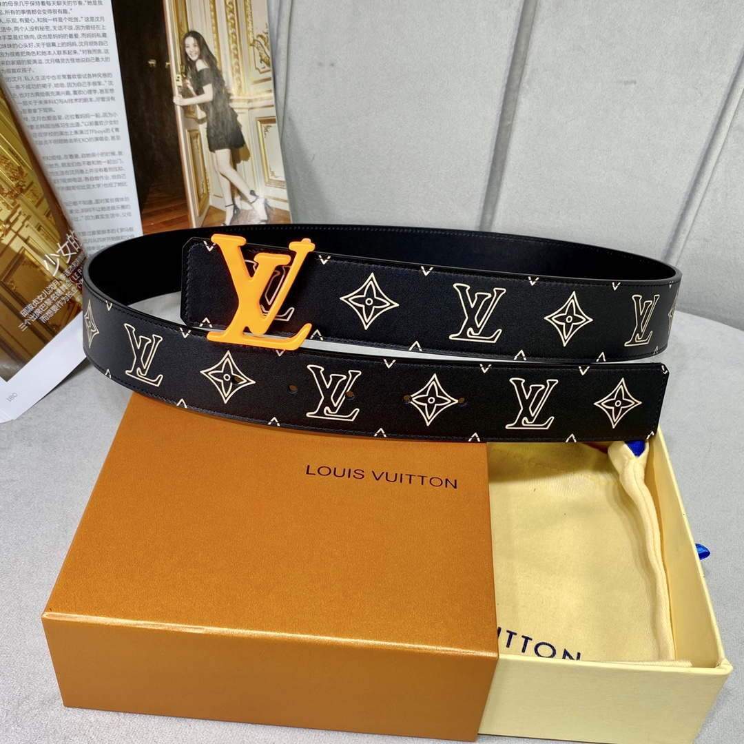 LV Women's Men's Belts Collection Louis Vuitton Initials 40MM Belt 19065