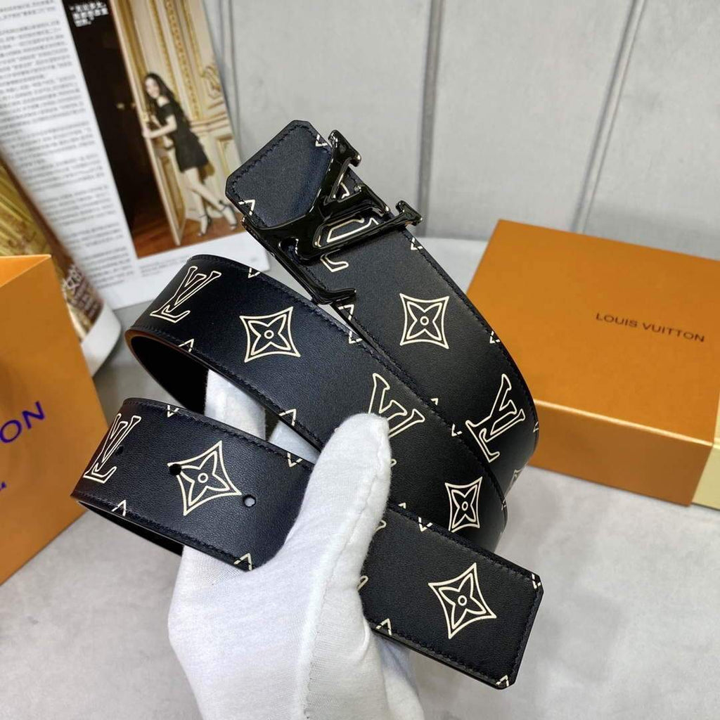 LV Women's Men's Belts Collection Louis Vuitton Initials 40MM Belt 19065