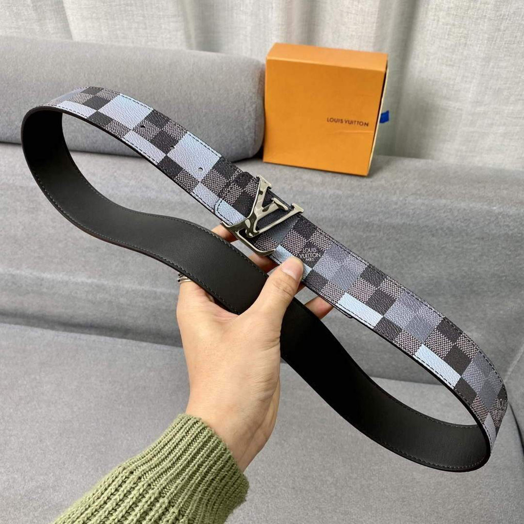 LV Women's Men's Belts Collection Louis Vuitton Initials 40MM Belt 19067