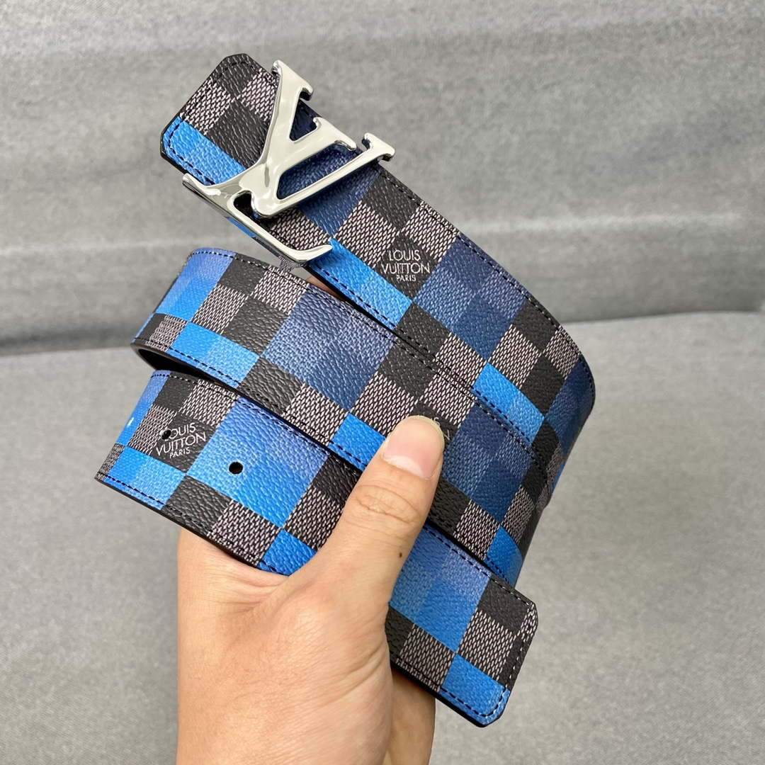 LV Women's Men's Belts Collection Louis Vuitton Initials 40MM Belt 19067