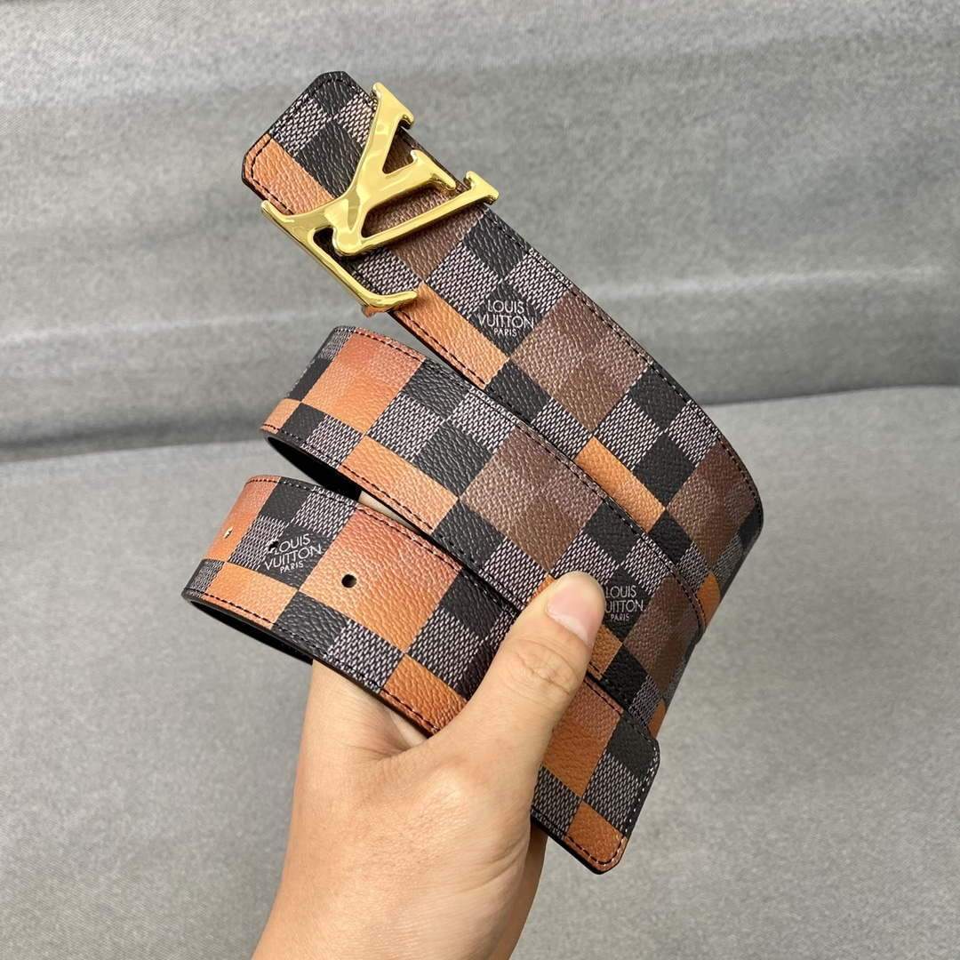LV Women's Men's Belts Collection Louis Vuitton Initials 40MM Belt 19067