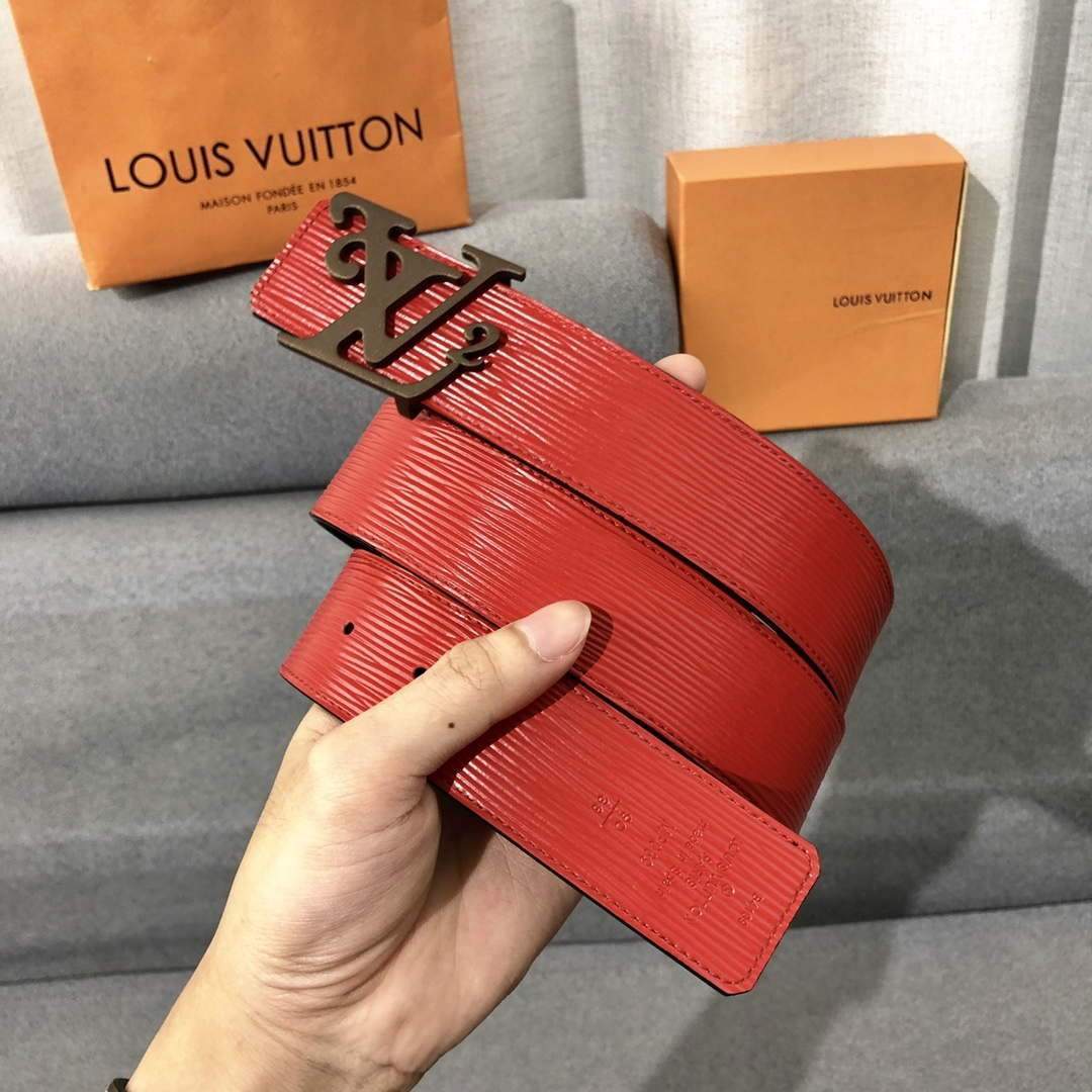 LV Women's Men's Belts Collection Louis Vuitton Initials 40MM Belt 19071