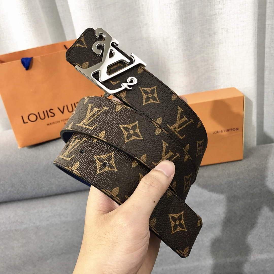 LV Women's Men's Belts Collection Louis Vuitton Initials 40MM Belt 19071