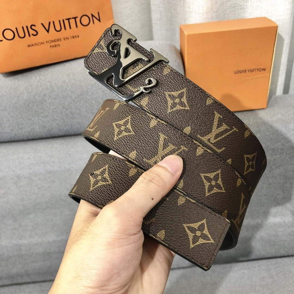 LV Women's Men's Belts Collection Louis Vuitton Initials 40MM Belt 19071