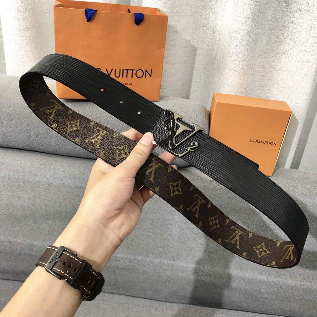 LV Women's Men's Belts Collection Louis Vuitton Initials 40MM Belt 19071