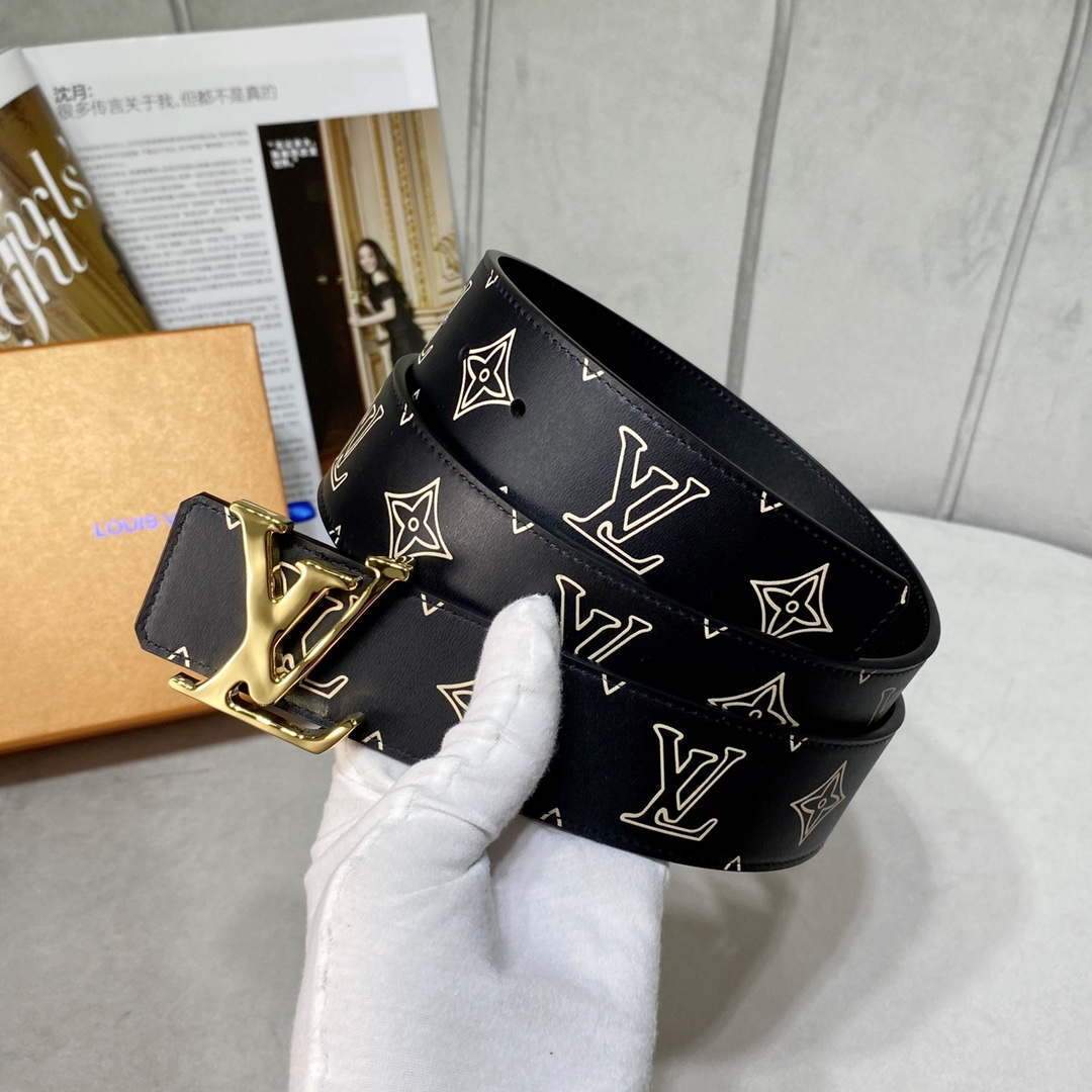 LV Women's Men's Belts Collection Louis Vuitton Initials 40MM Belt 19065