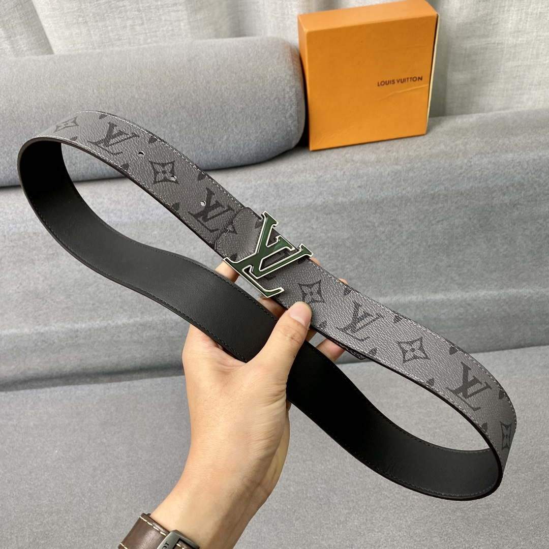 LV Women's Men's Belts Collection Louis Vuitton Initials 40MM Belt 19093