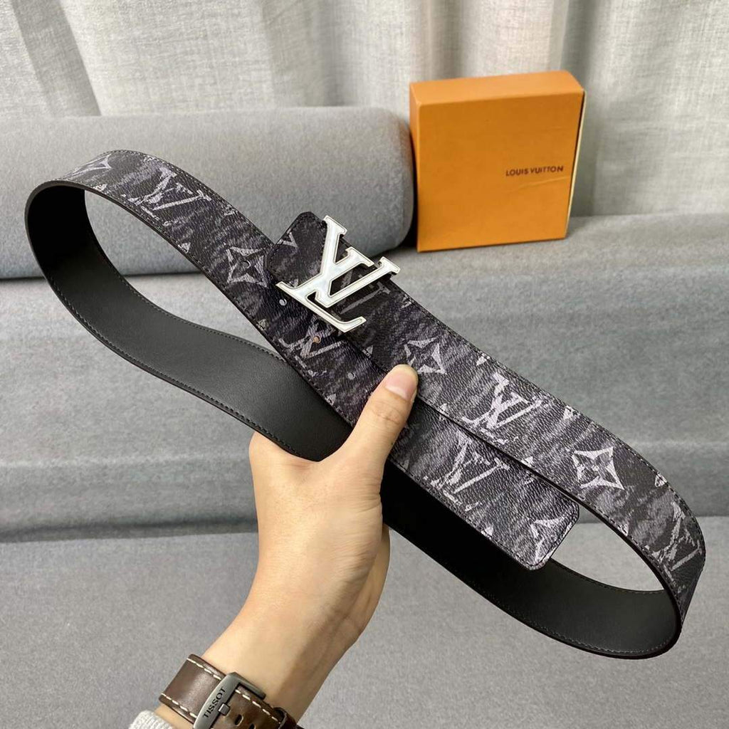LV Women's Men's Belts Collection Louis Vuitton Initials 40MM Belt 19093