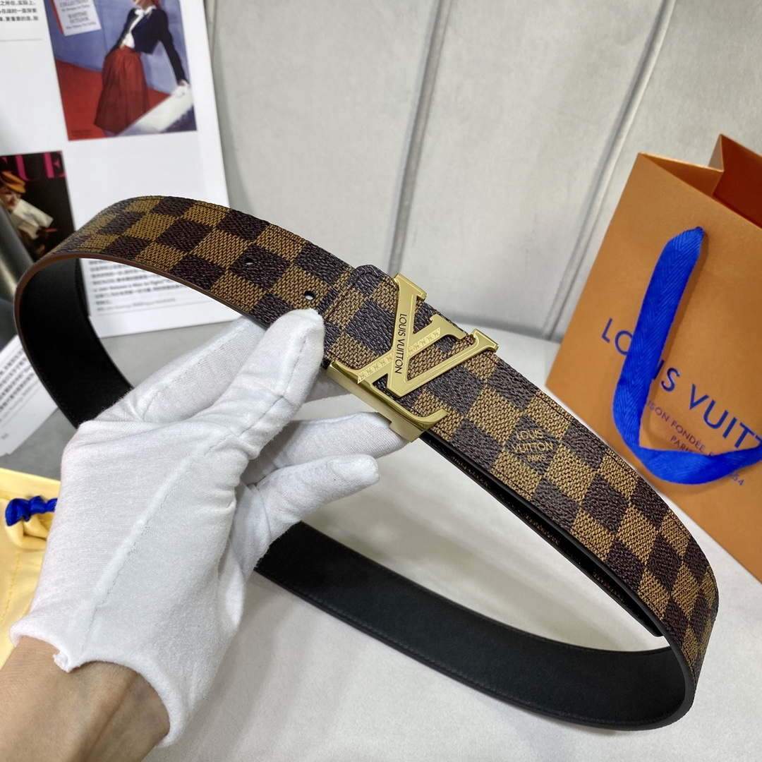 LV Women's Men's Belts Collection Louis Vuitton Initials 40MM Belt 19072