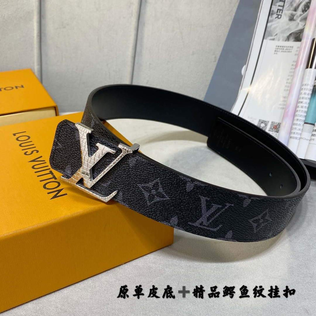 LV Women's Men's Belts Collection Louis Vuitton Initials 40MM Belt 19094