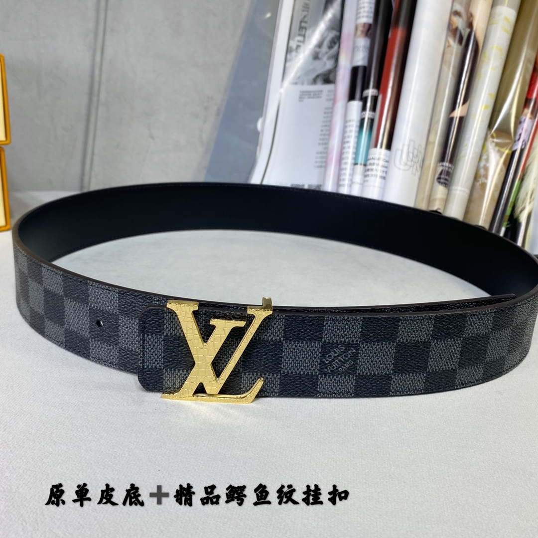 LV Women's Men's Belts Collection Louis Vuitton Initials 40MM Belt 19094
