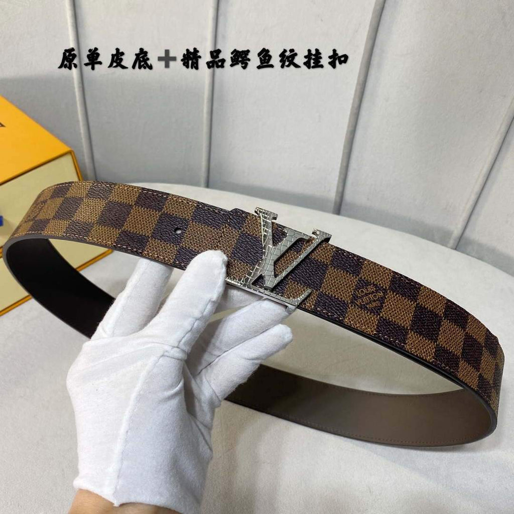 LV Women's Men's Belts Collection Louis Vuitton Initials 40MM Belt 19094