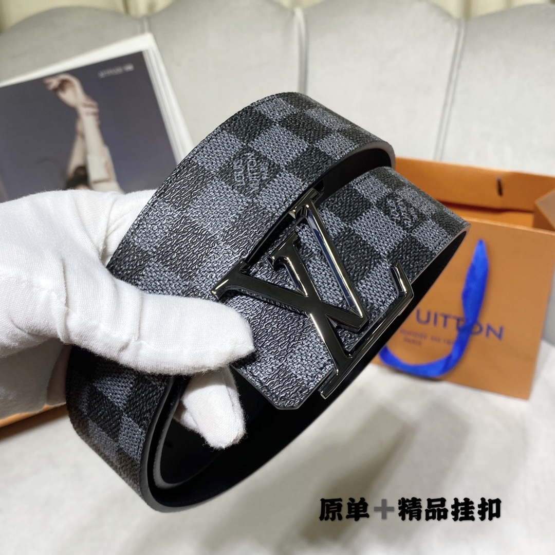 LV Women's Men's Belts Collection Louis Vuitton Initials 40MM Belt 19083