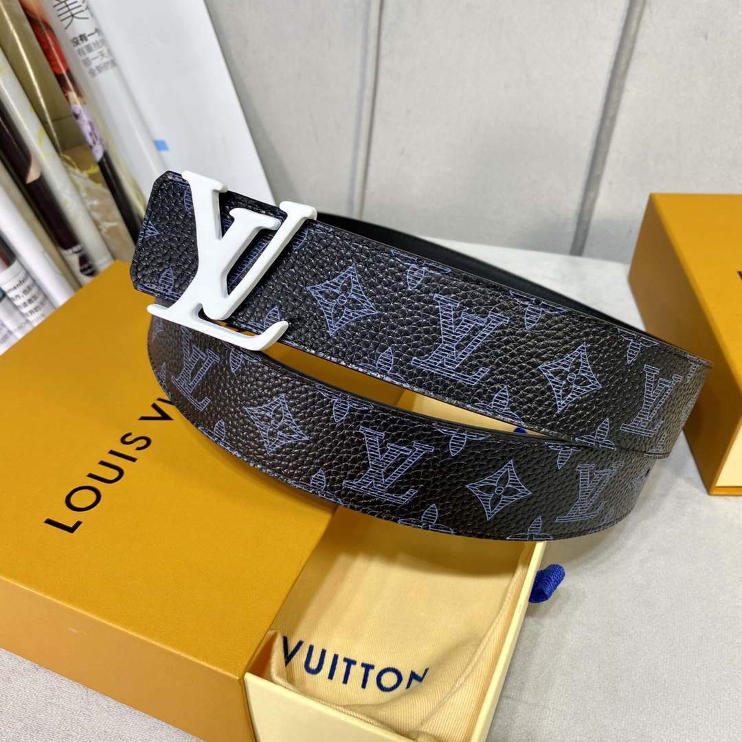 LV Women's Men's Belts Collection Louis Vuitton Initials 40MM Belt 19095
