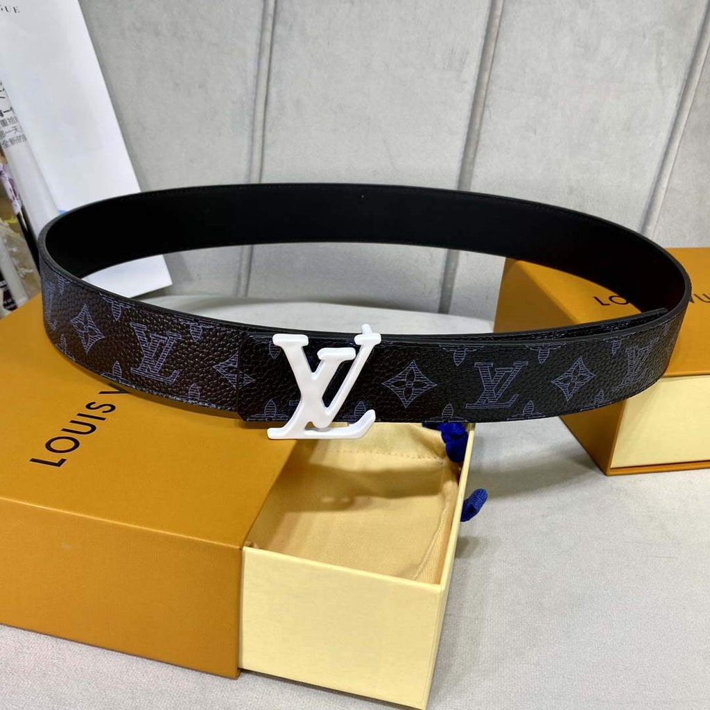 LV Women's Men's Belts Collection Louis Vuitton Initials 40MM Belt 19095