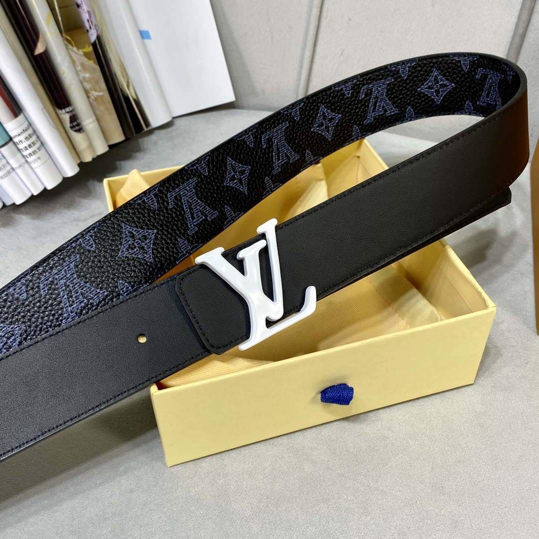 LV Women's Men's Belts Collection Louis Vuitton Initials 40MM Belt 19095