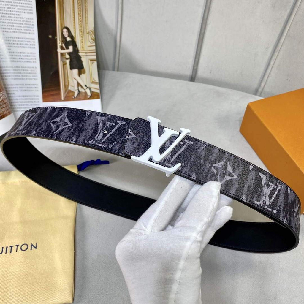 LV Women's Men's Belts Collection Louis Vuitton Initials 40MM Belt 19073