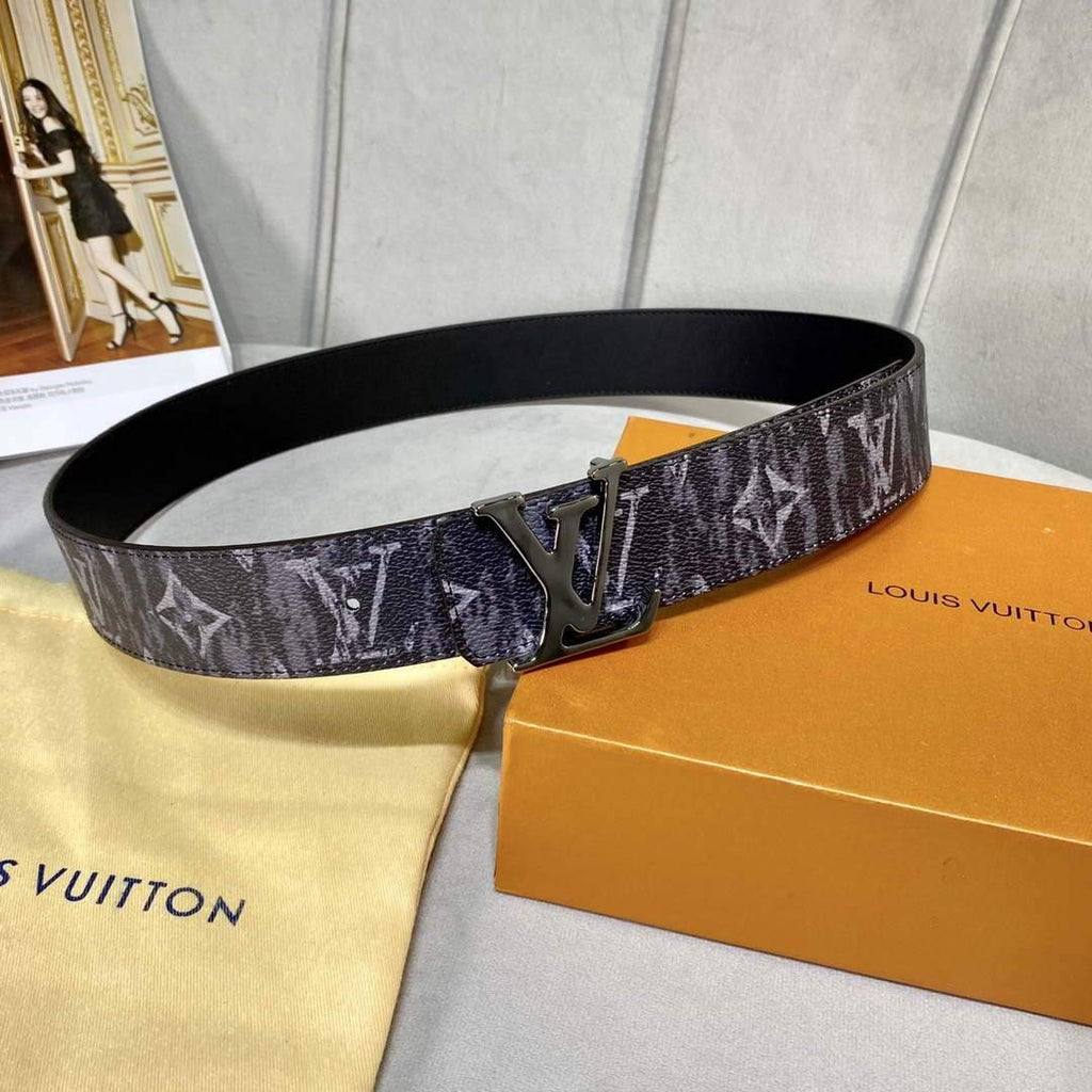 LV Women's Men's Belts Collection Louis Vuitton Initials 40MM Belt 19073