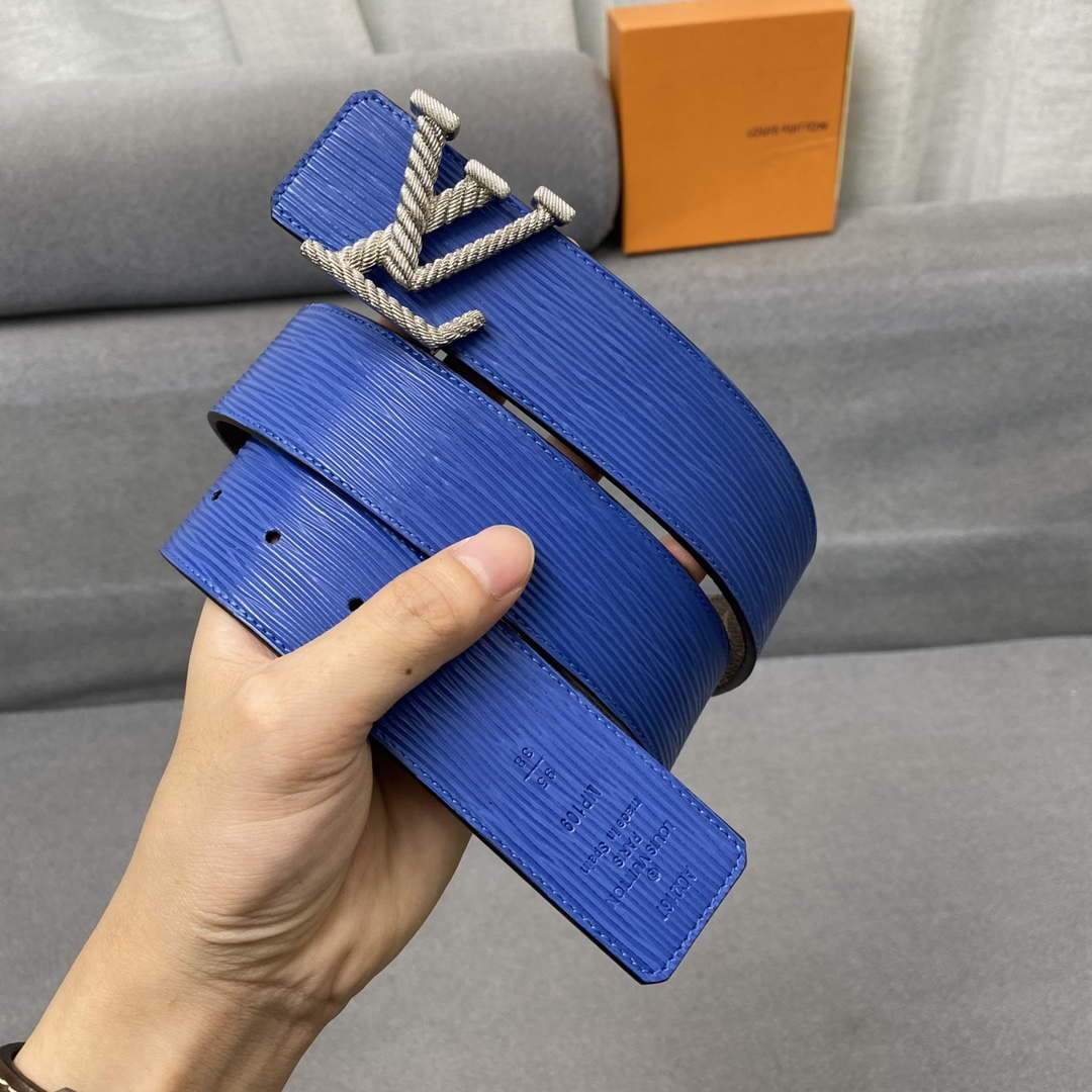 LV Women's Men's Belts Collection Louis Vuitton Initials 40MM Belt 19074