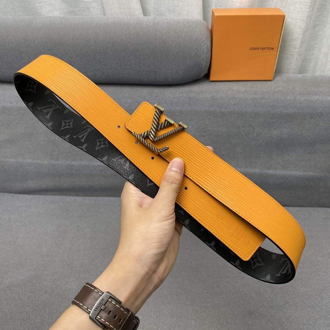 LV Women's Men's Belts Collection Louis Vuitton Initials 40MM Belt 19074