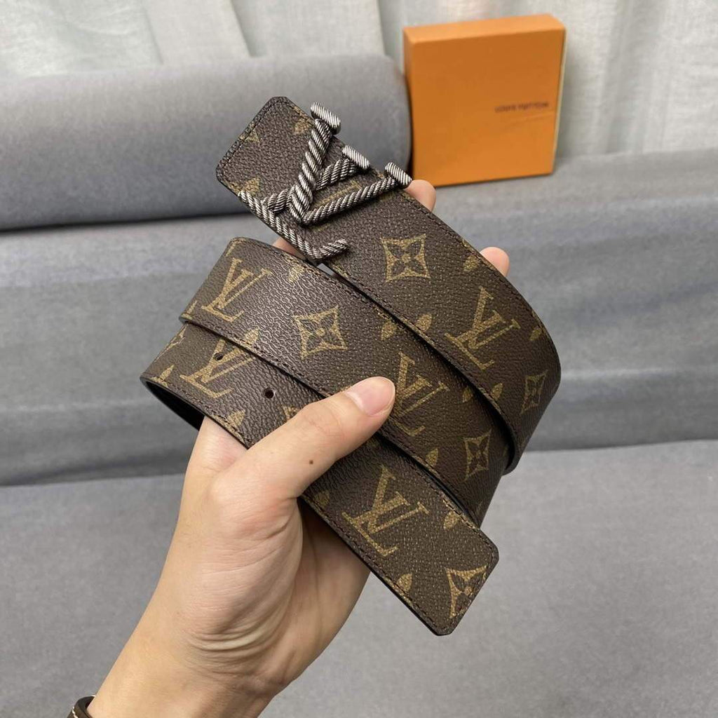 LV Women's Men's Belts Collection Louis Vuitton Initials 40MM Belt 19074
