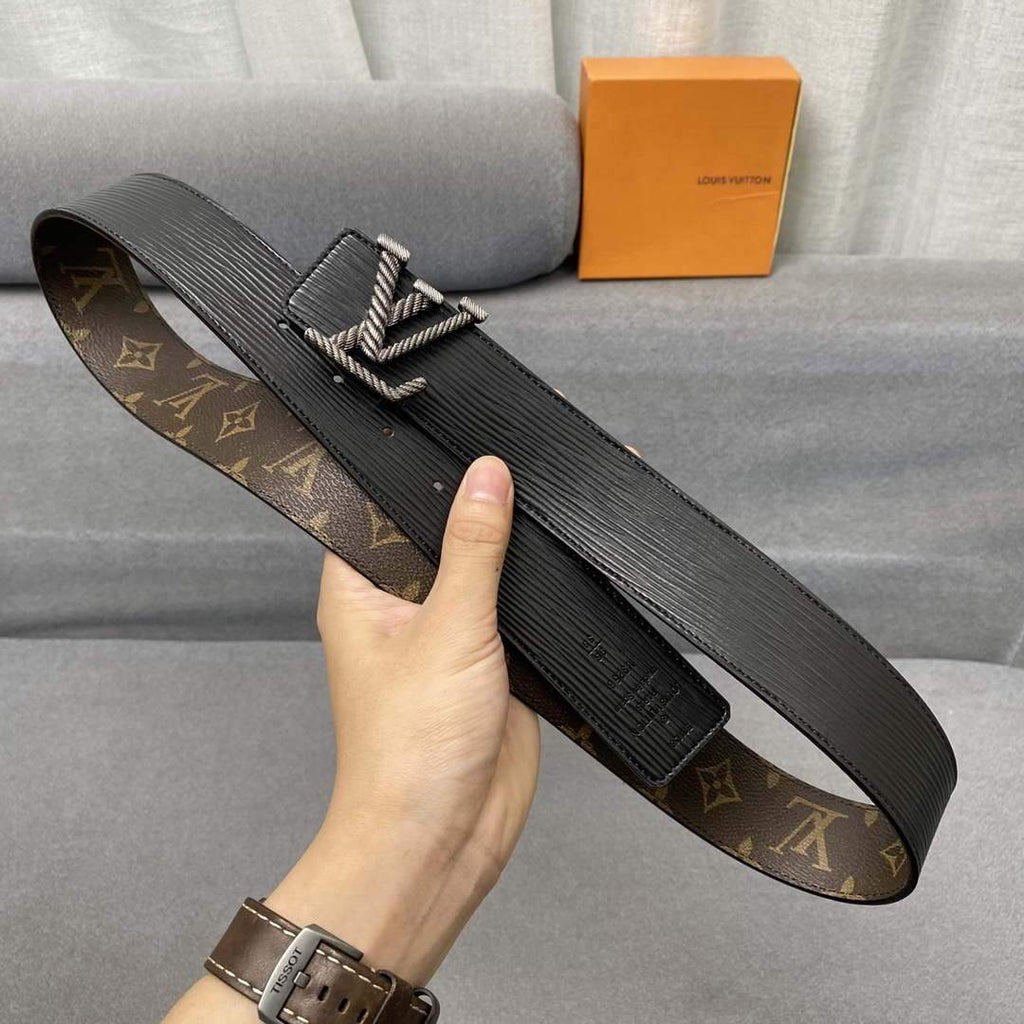 LV Women's Men's Belts Collection Louis Vuitton Initials 40MM Belt 19074