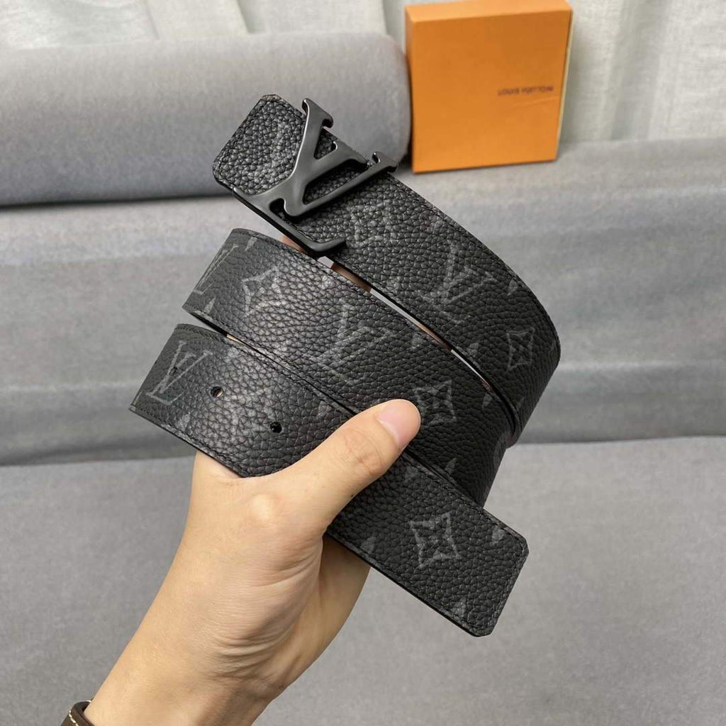 LV Women's Men's Belts Collection Louis Vuitton Initials 40MM Belt 19097
