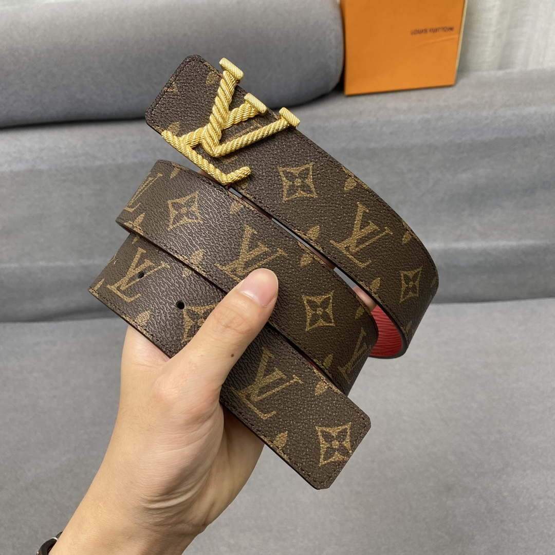 LV Women's Men's Belts Collection Louis Vuitton Initials 40MM Belt 19074
