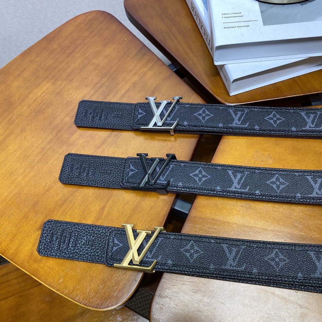 LV Women's Men's Belts Collection Louis Vuitton Initials 40MM Belt 19080