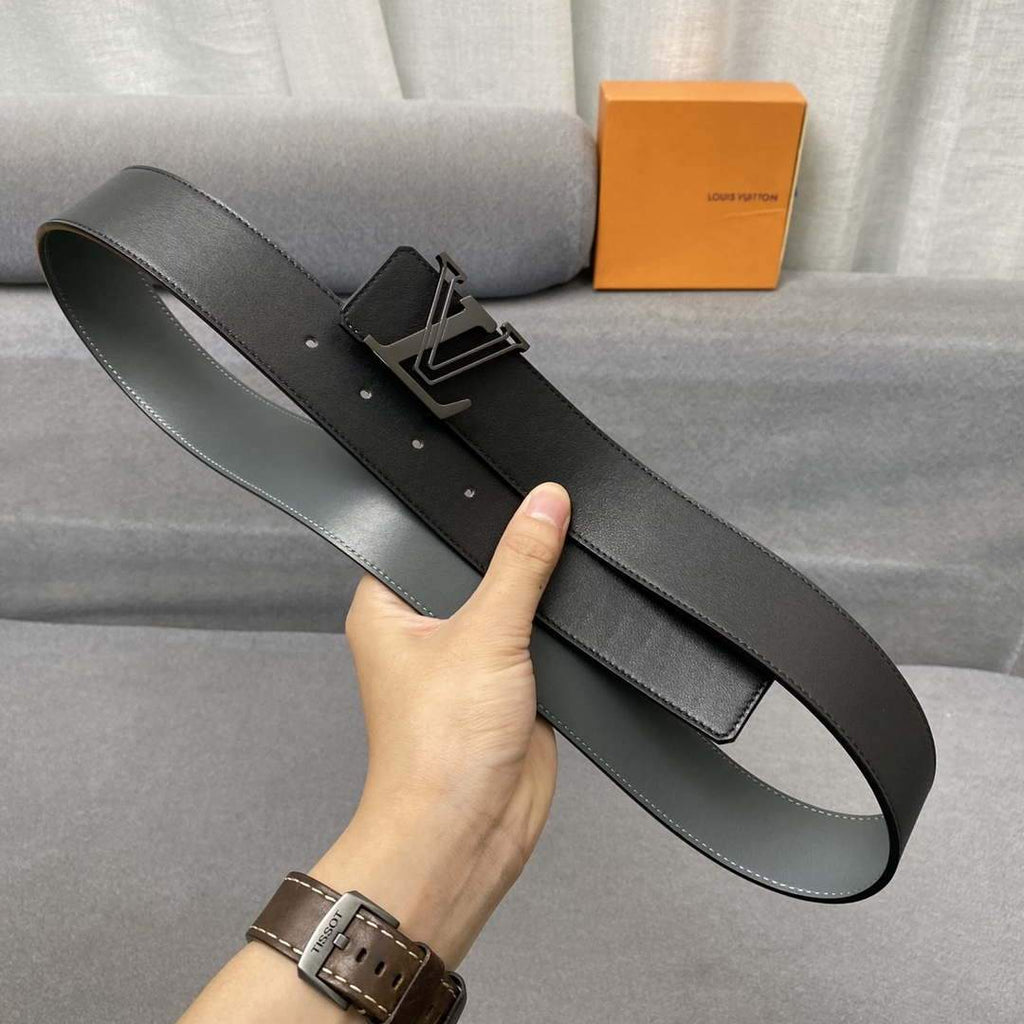 LV Women's Men's Belts Collection Louis Vuitton Initials 40MM Belt 19098