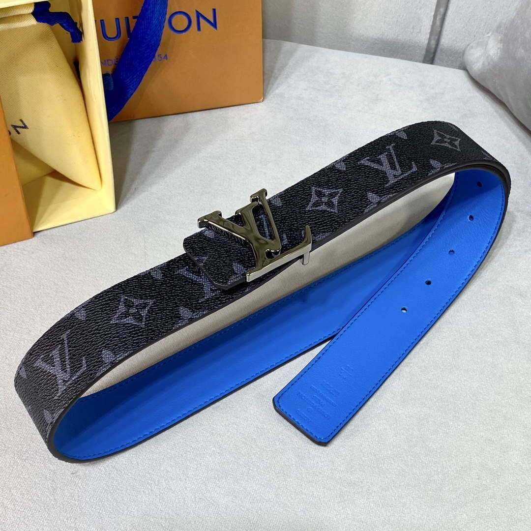 LV Women's Men's Belts Collection Louis Vuitton Initials 40MM Belt 19075