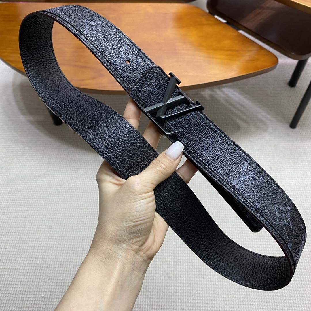 LV Women's Men's Belts Collection Louis Vuitton Initials 40MM Belt 19080