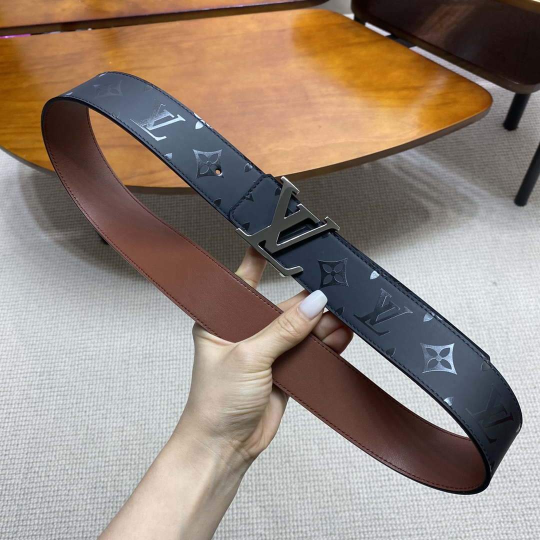 LV Women's Men's Belts Collection Louis Vuitton Initials 40MM Belt 19081