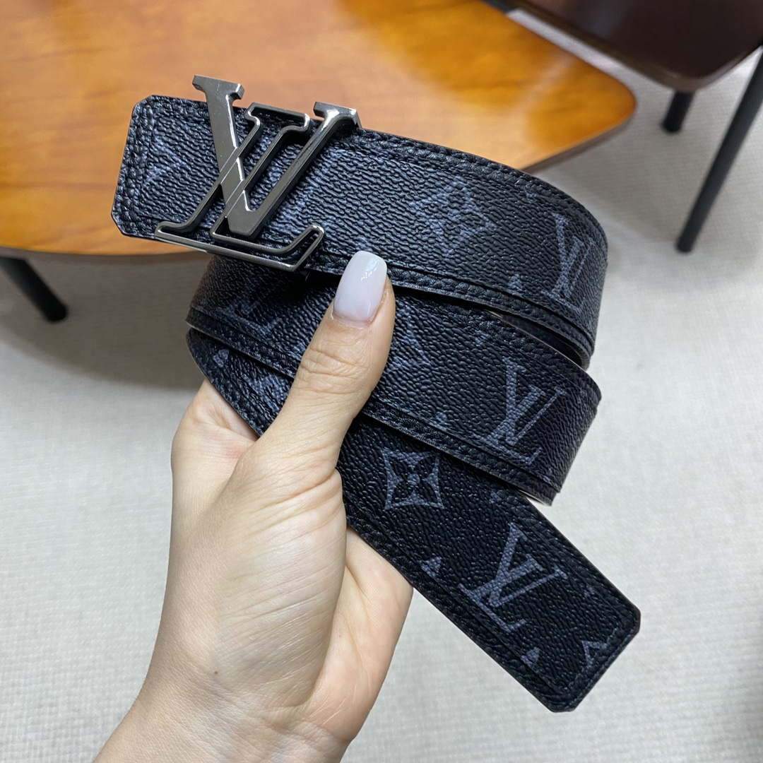 LV Women's Men's Belts Collection Louis Vuitton Initials 40MM Belt 19082