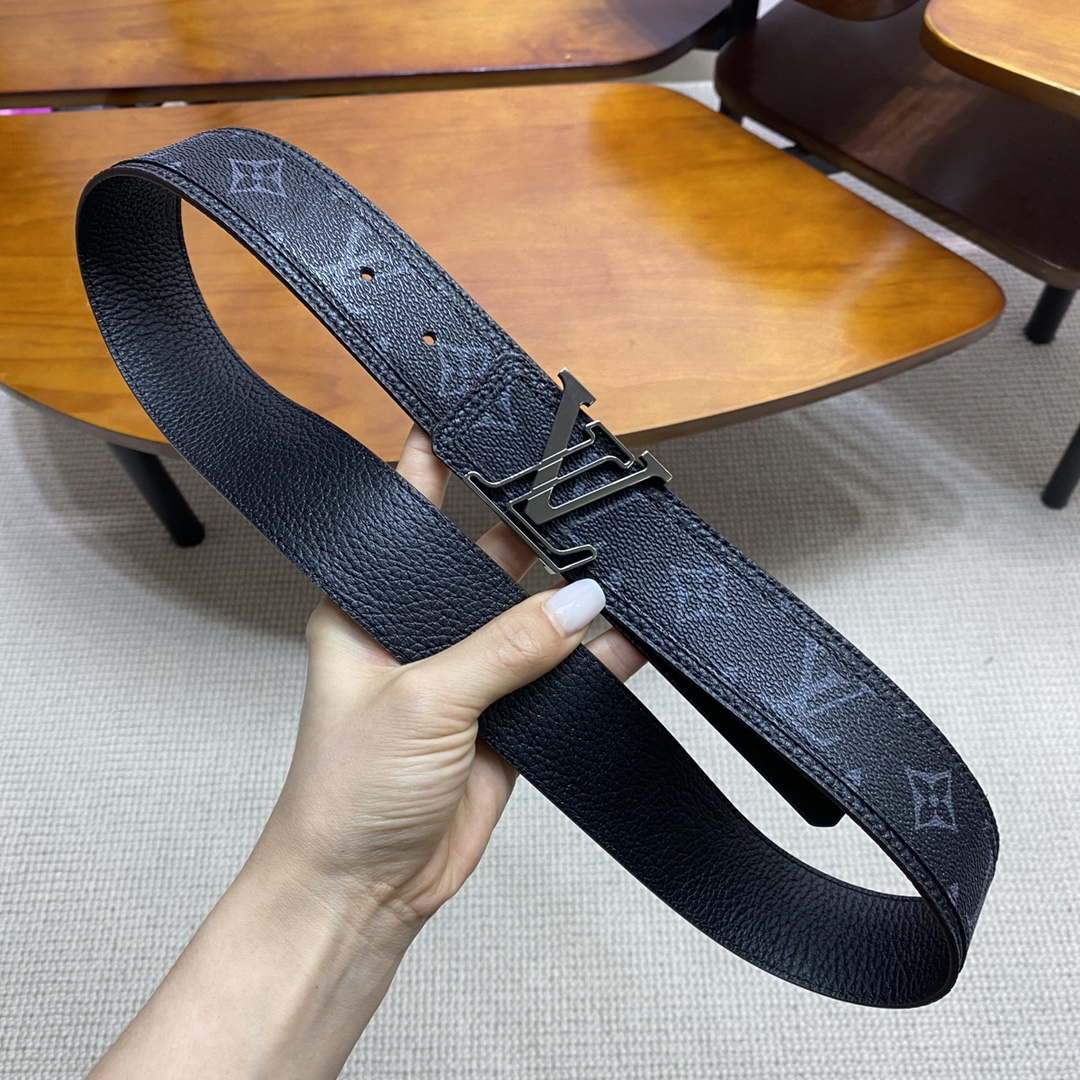 LV Women's Men's Belts Collection Louis Vuitton Initials 40MM Belt 19082