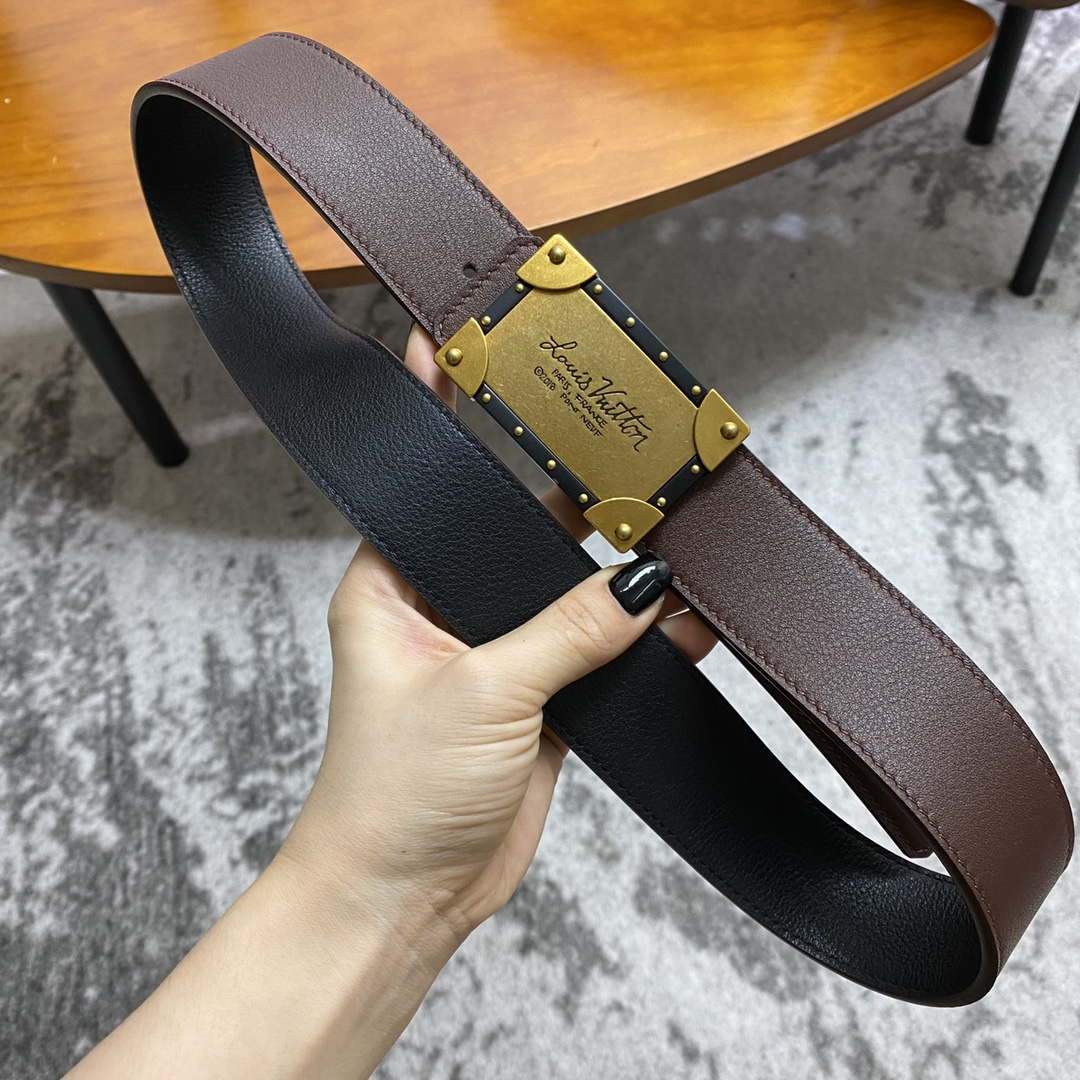 LV Women's Men's Belts Collection Louis Vuitton Initials 40MM Belt 19084