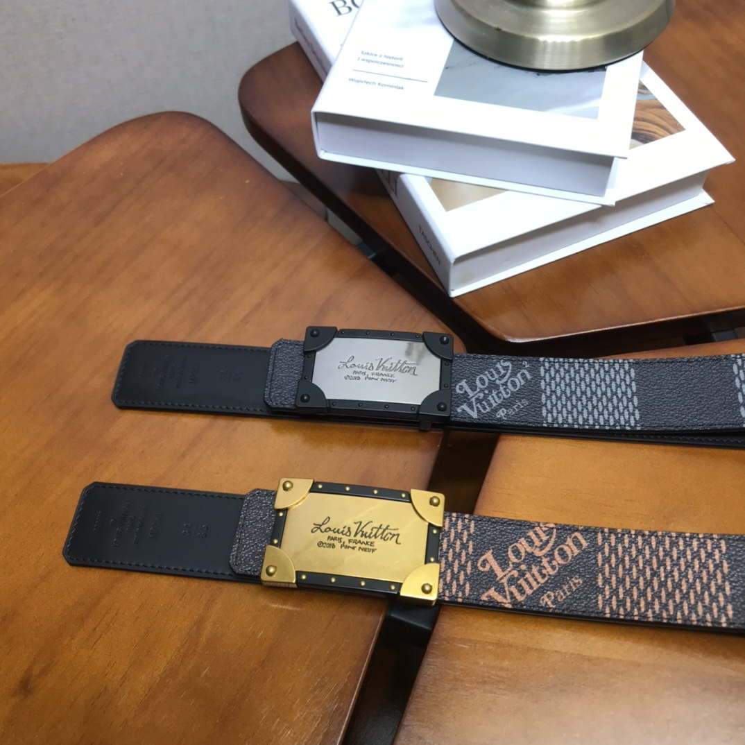 LV Women's Men's Belts Collection Louis Vuitton Initials 40MM Belt 19085