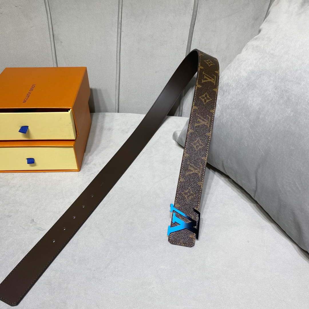 LV Women's Men's Belts Collection Louis Vuitton Initials 40MM Belt 19087