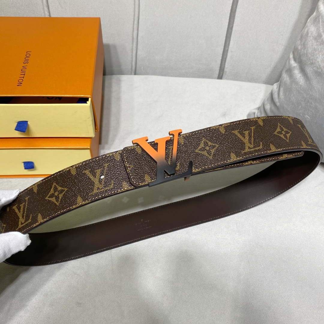 LV Women's Men's Belts Collection Louis Vuitton Initials 40MM Belt 19087