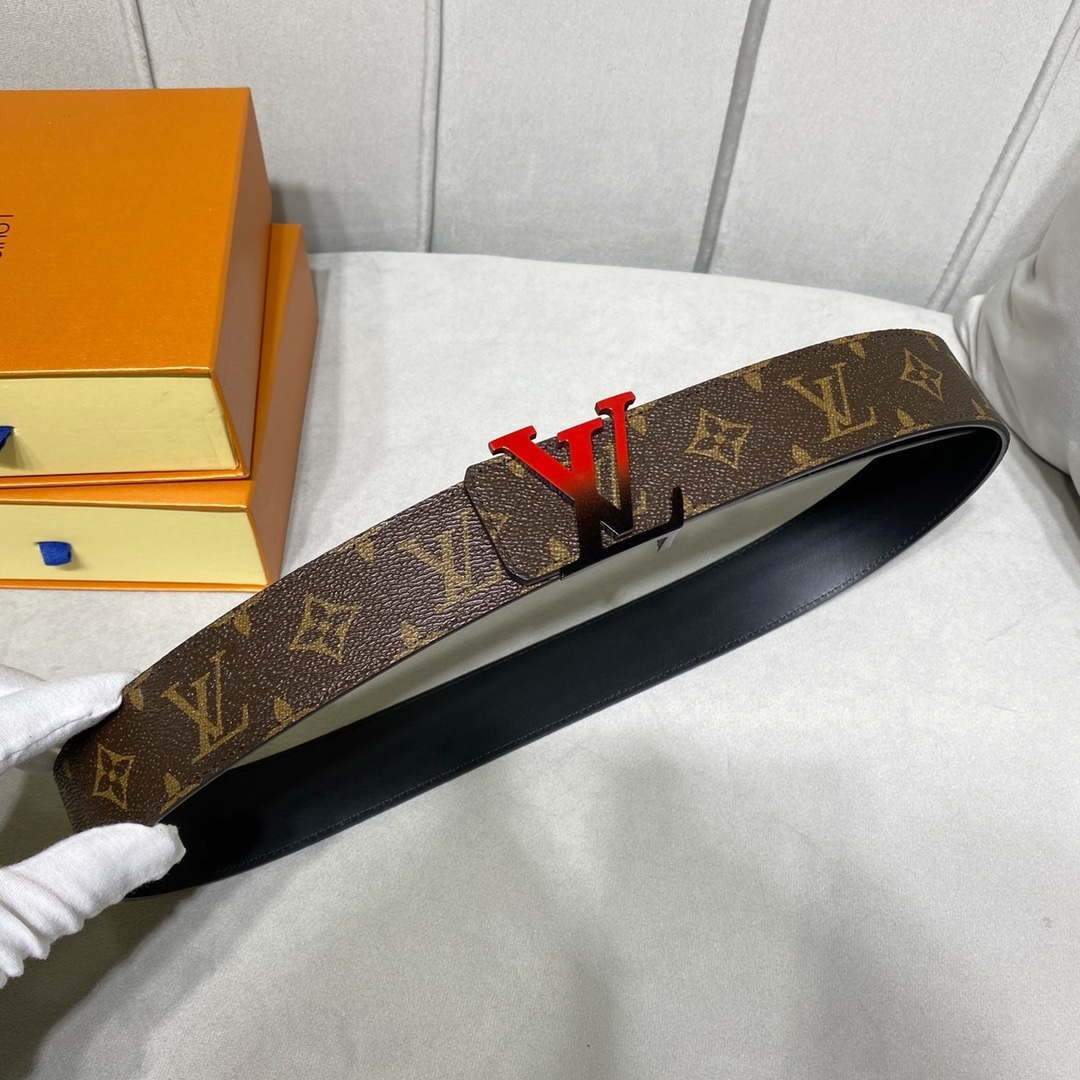 LV Women's Men's Belts Collection Louis Vuitton Initials 40MM Belt 19087