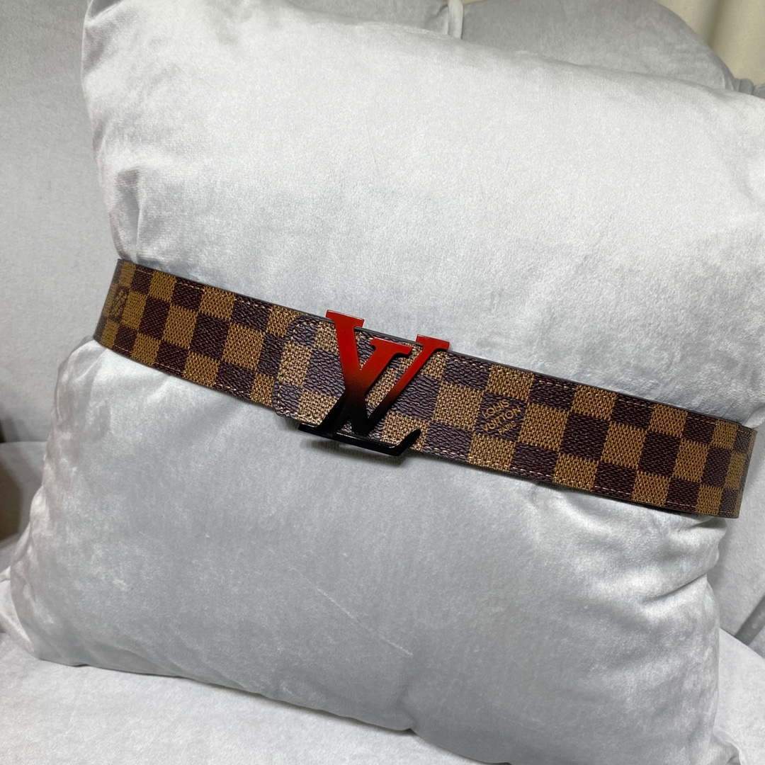 LV Women's Men's Belts Collection Louis Vuitton Initials 40MM Belt 19087