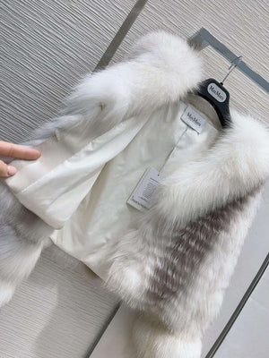 Max Mara Women's Fashion Clothing Fur Coat M78360 - S - View 7