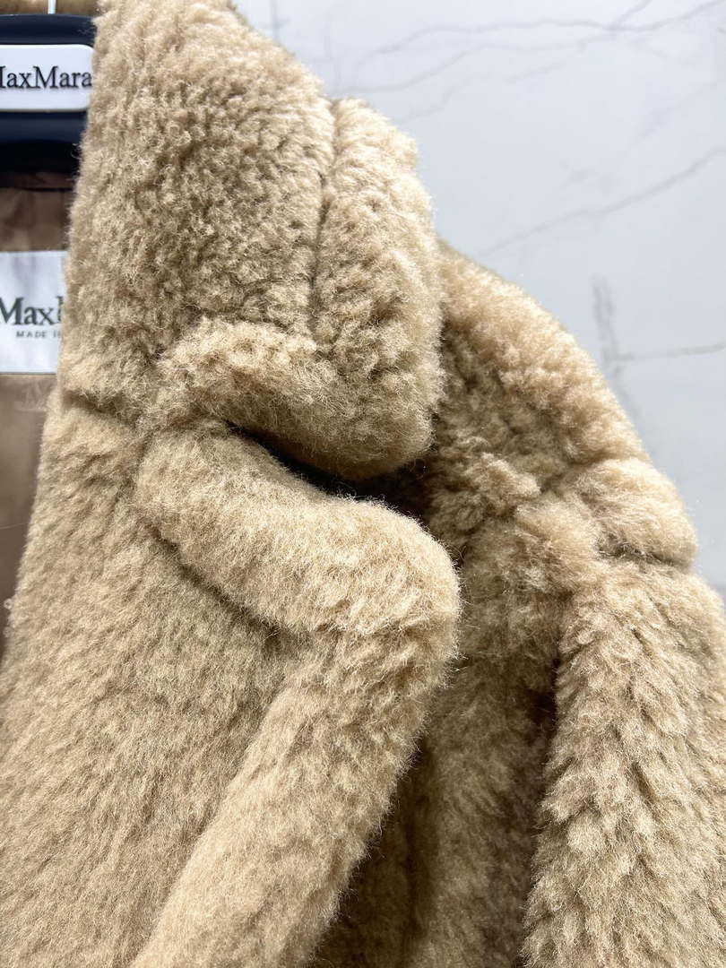 Max Mara Women's Fashion New Short Teddy Bear Coat M78379