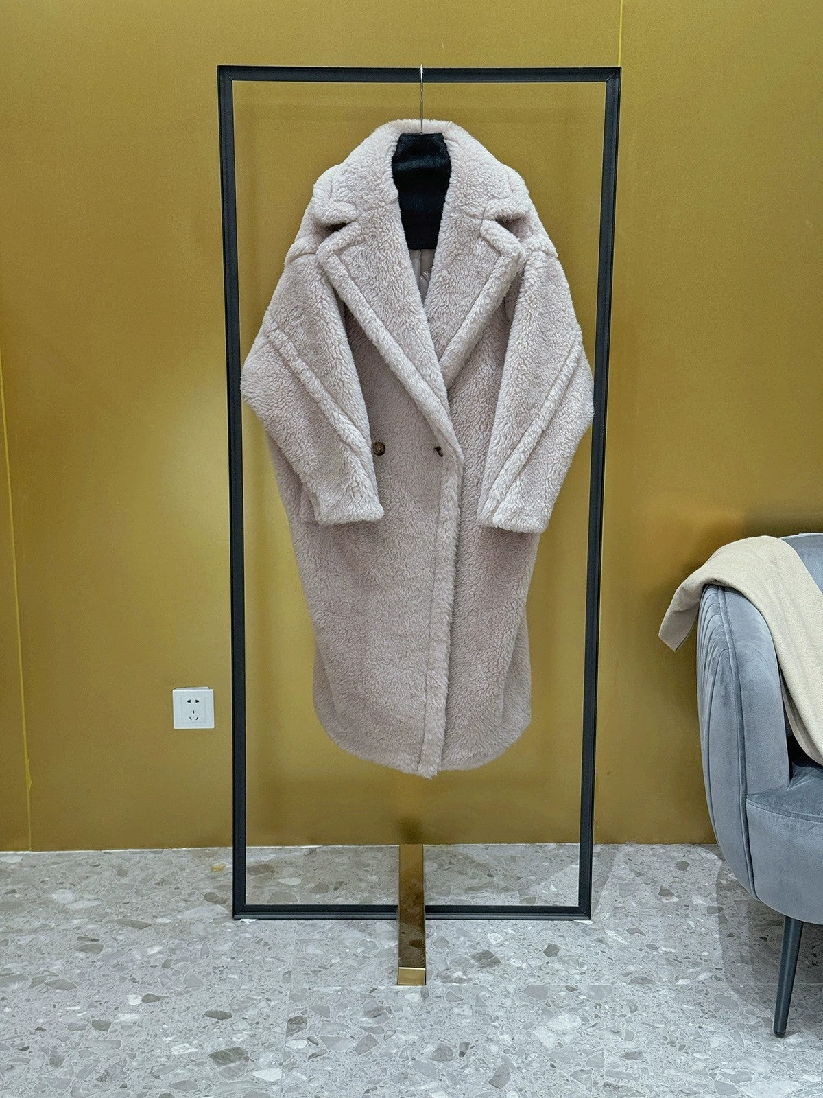 Maxmara Teddy Women's Fashion Long Coat Ma9007 - XS - View 1