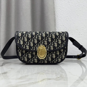 Medium Dior Médaillon Flap Bag M3920QDWP_M900  Blue Dior Oblique Jacquard - Default Title - View 1