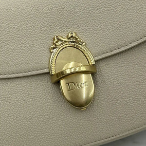 Medium Dior Médaillon Flap Bag M3920QDWP_M900 Camel Beige  Grained Calfskin - Default Title - View 4